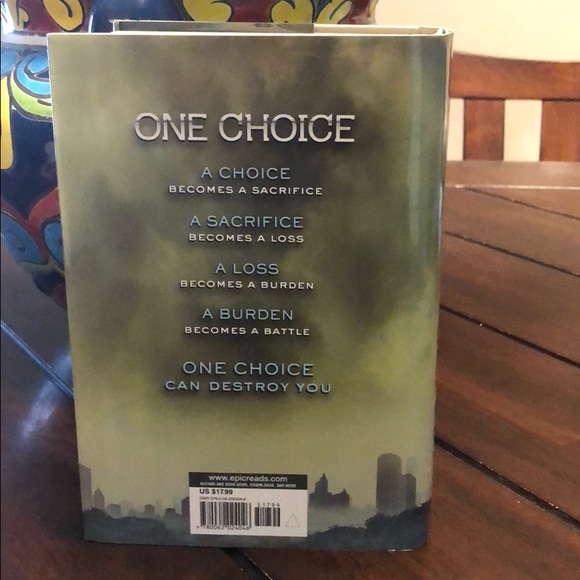 Insurgent - Picture 2 of 5